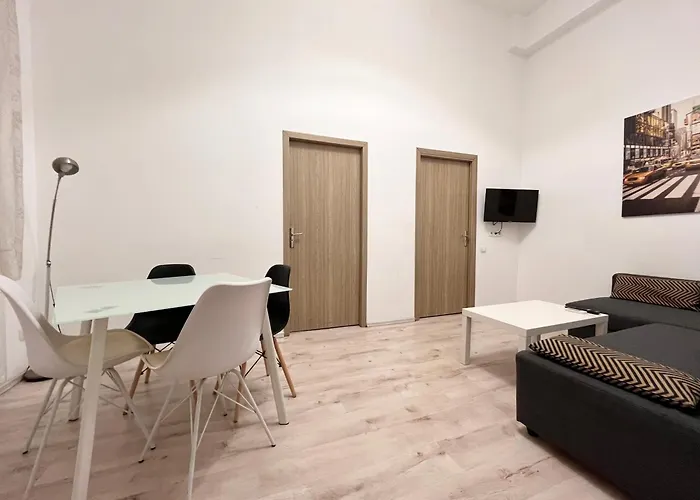 Old Town - Ultra Central Apartment